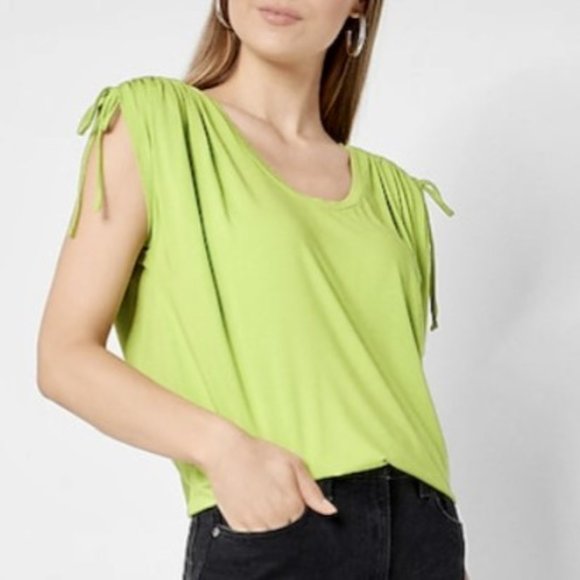 *NWT* Express Lime Green Scoop Neck Ruched Shoulder Relaxed Longline Tee - Picture 6 of 15